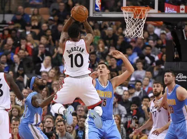 角的年轻球 角的年轻球