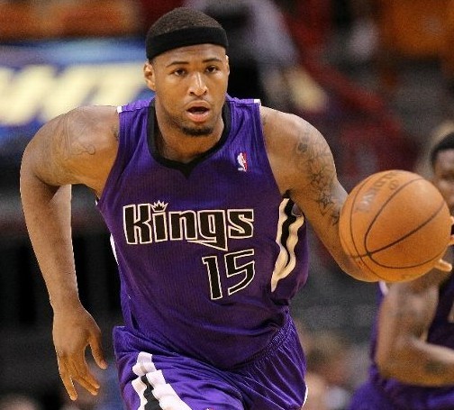 旧把目光锁 旧把目光锁