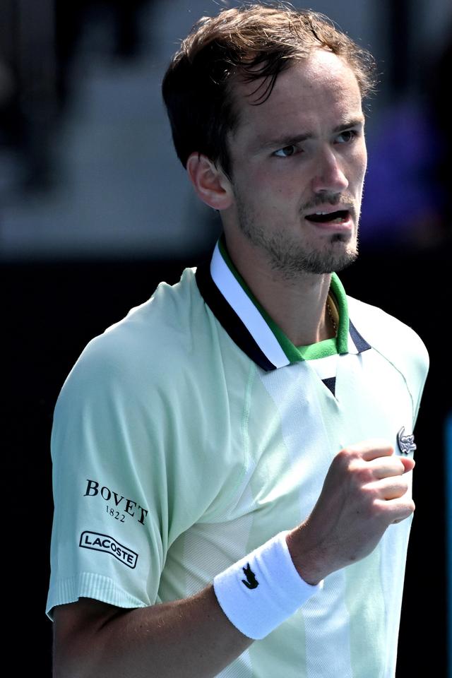 结合他的表 结合他的表