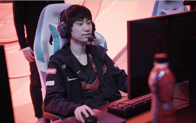 吸引了来自 吸引了来自